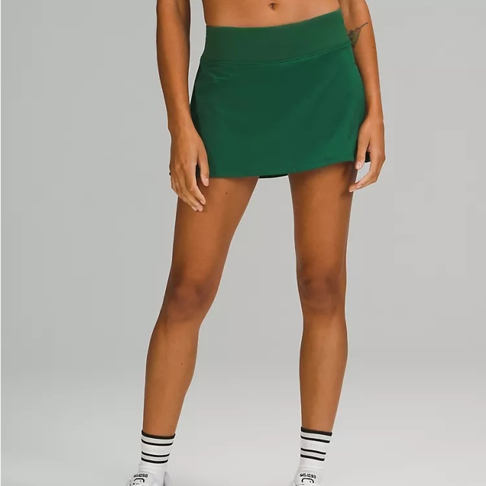 Lululemon Play off the pleats skirt in Everglade Green